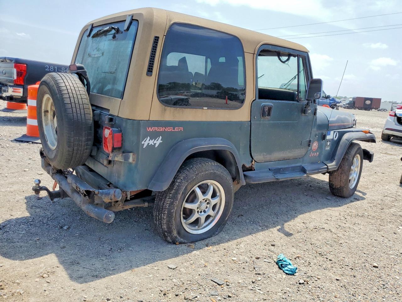 Jeep Wrangler Sahara