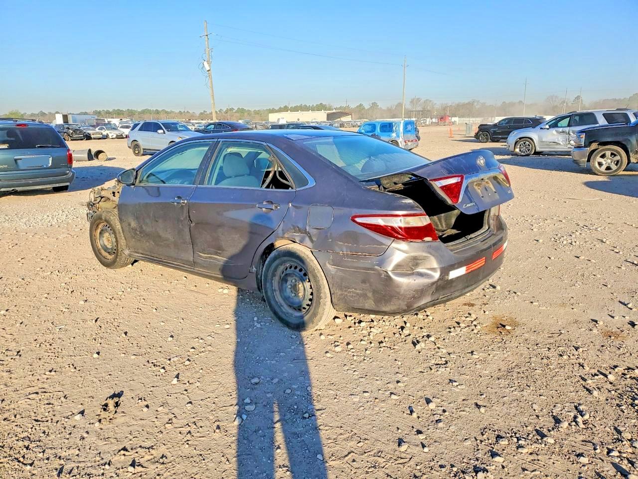 Toyota Camry Le