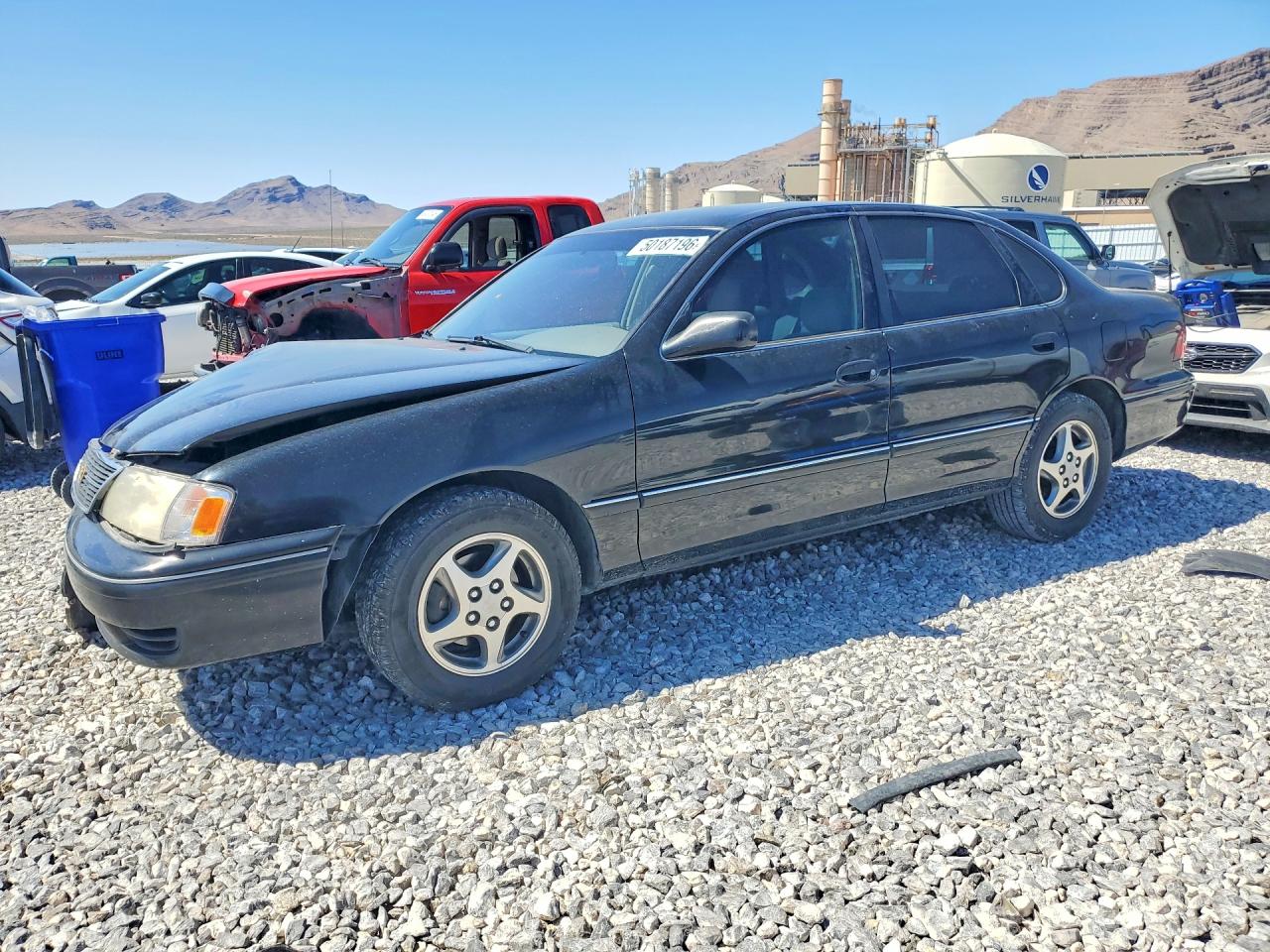 Salvage Toyota Avalon Image