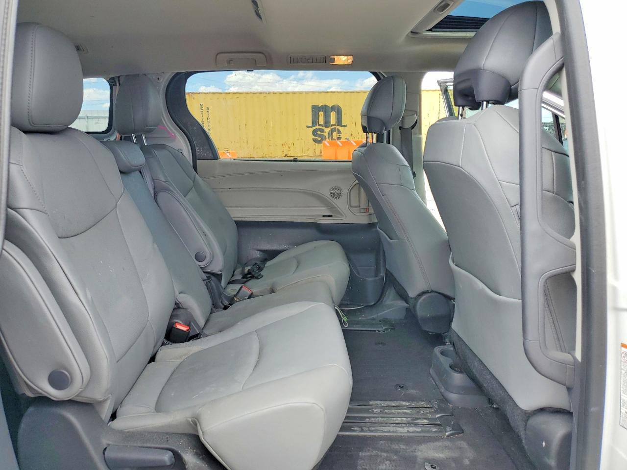 Toyota Sienna Xle