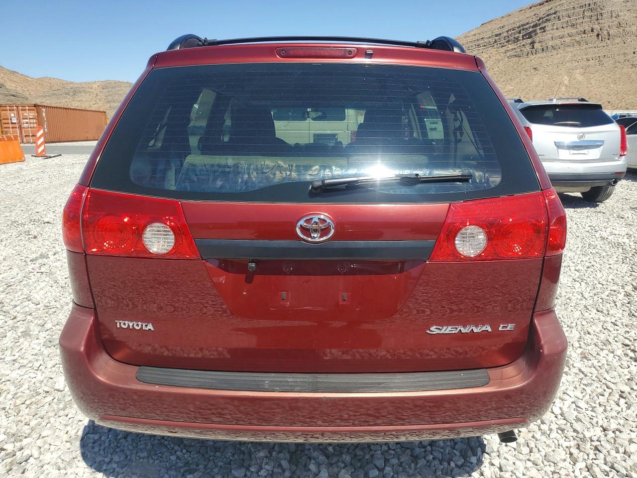 Toyota Sienna Ce 7-passenger