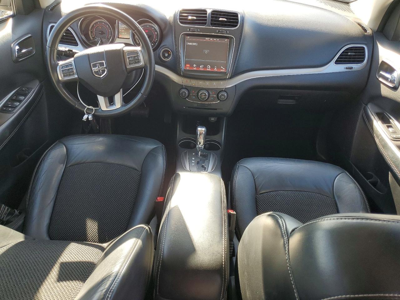 Dodge Journey Crossroad