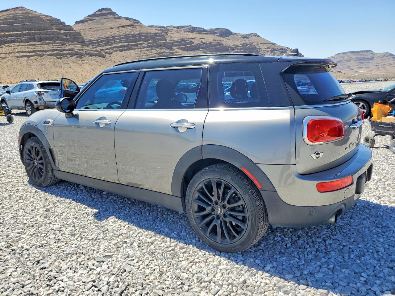 MINI Cooper Clubman