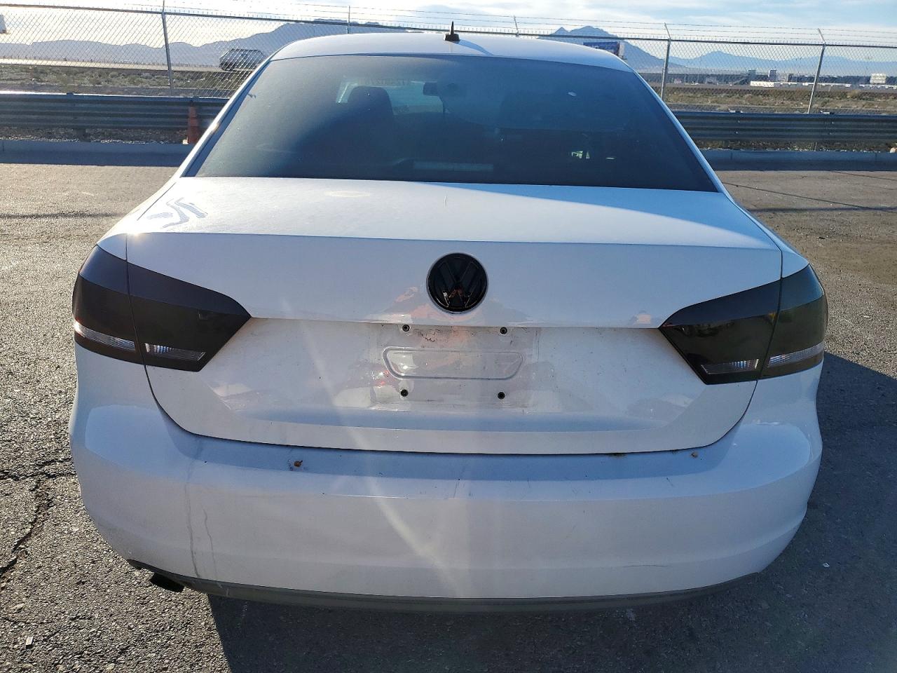 Volkswagen Passat S