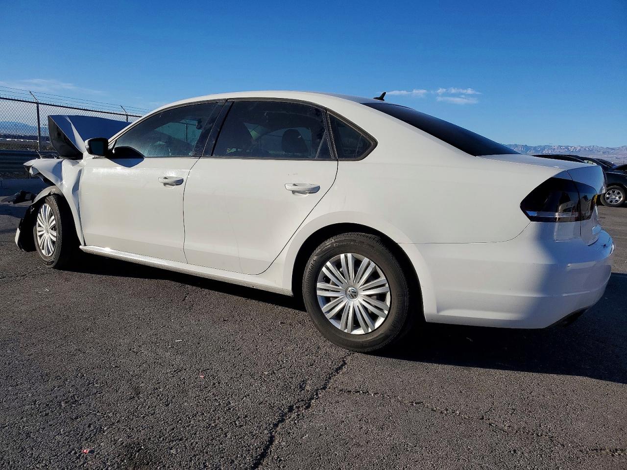 Volkswagen Passat S