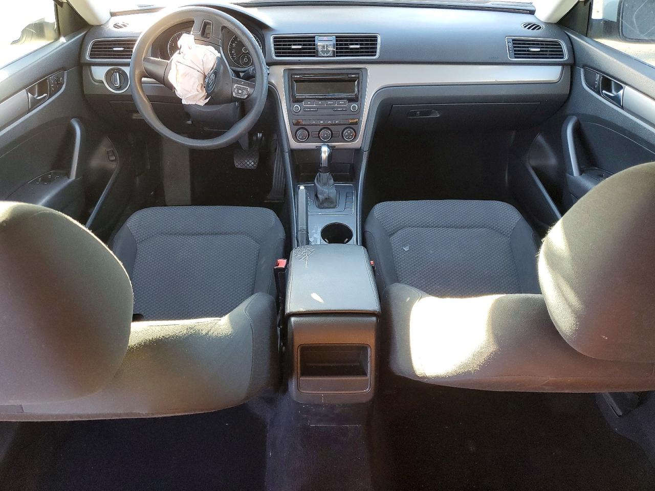 Volkswagen Passat S