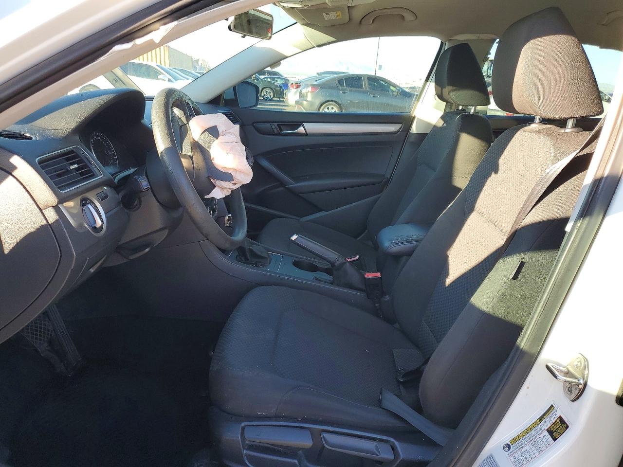 Volkswagen Passat S
