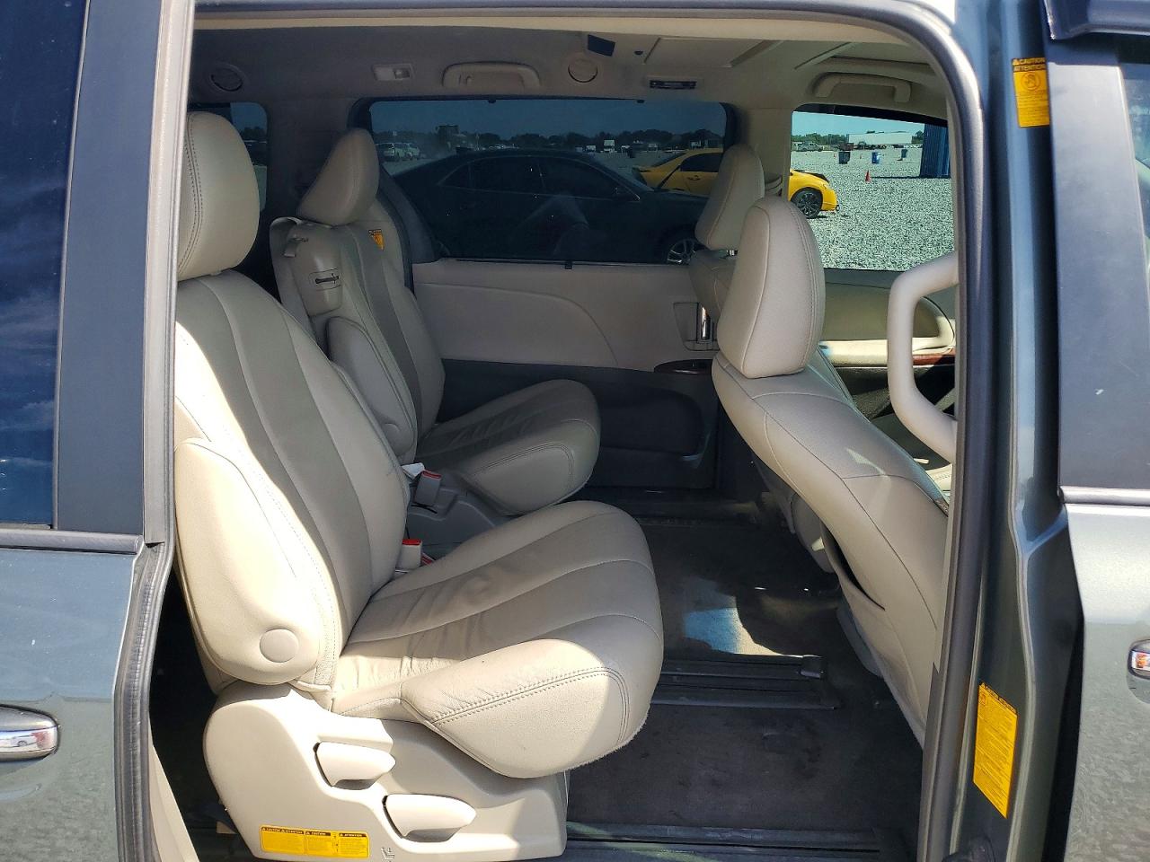 Toyota Sienna Xle 8-passenger
