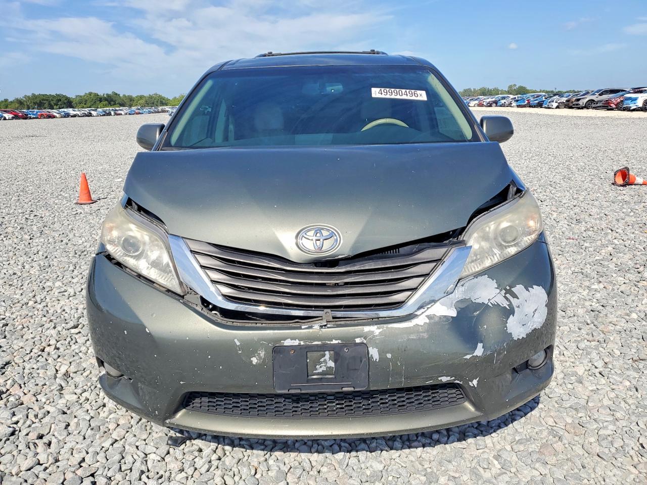 Toyota Sienna Xle 8-passenger