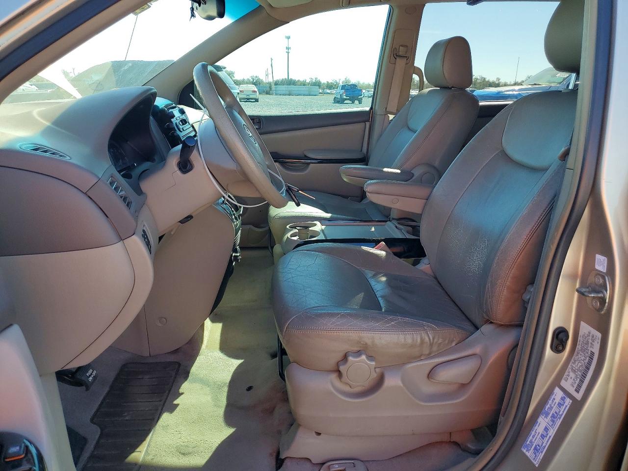 Toyota Sienna Ce