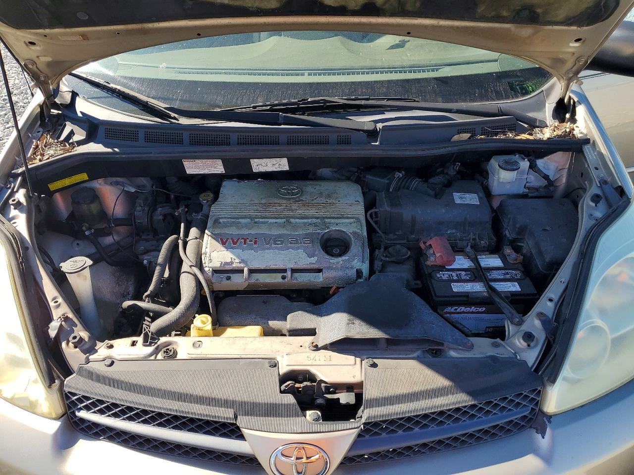 Toyota Sienna Ce