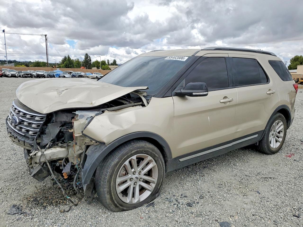 Salvage Ford Explorer Image