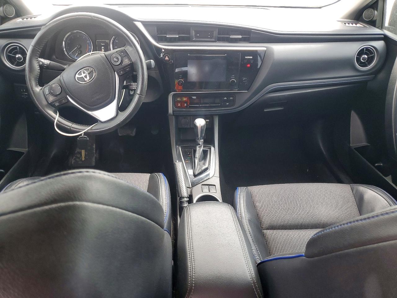 Toyota Corolla Se