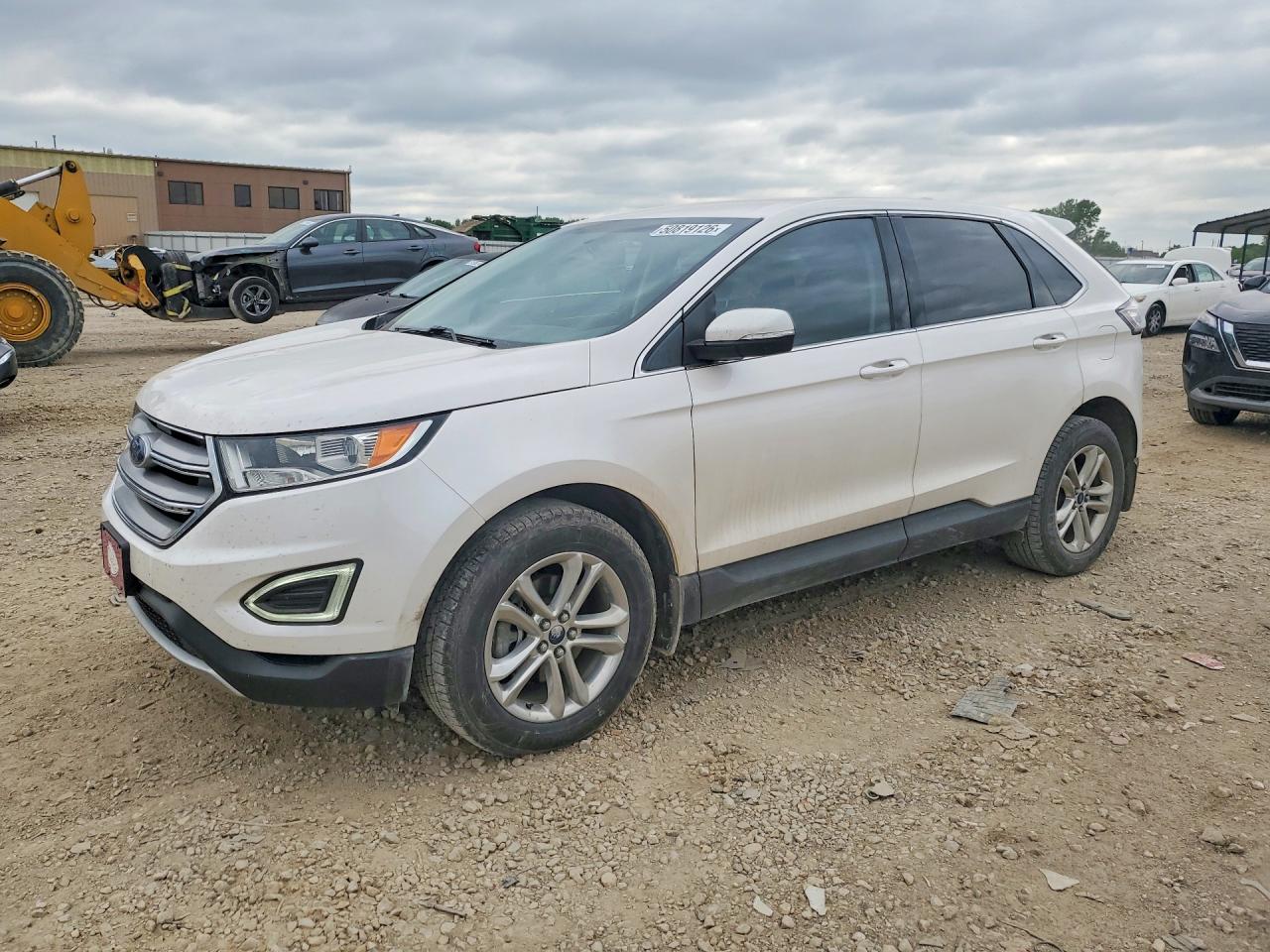 Salvage Ford Edge Image