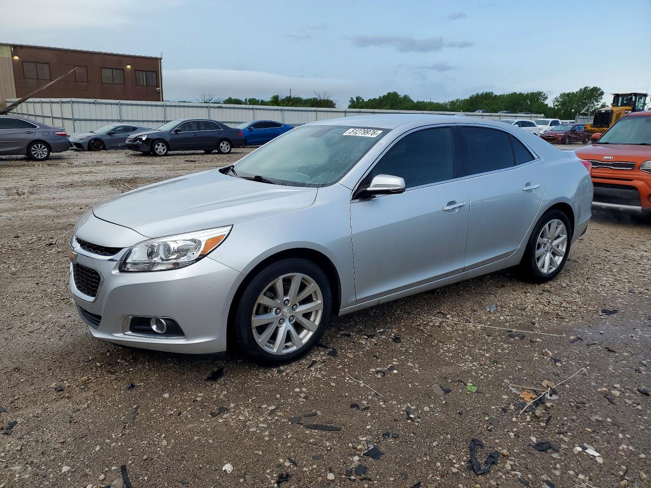 Salvage Chevrolet Malibu Image