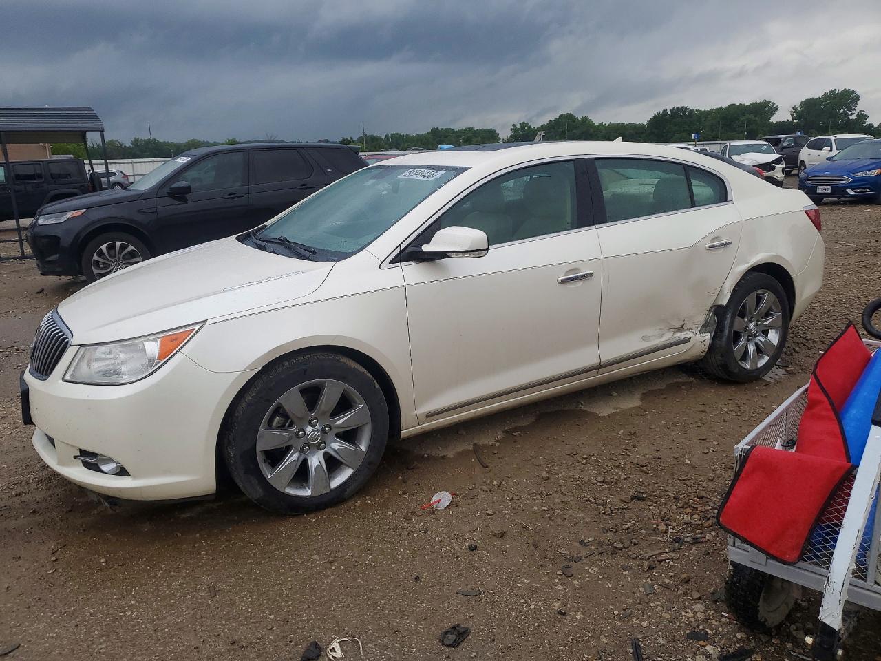 Salvage Buick LaCrosse Image