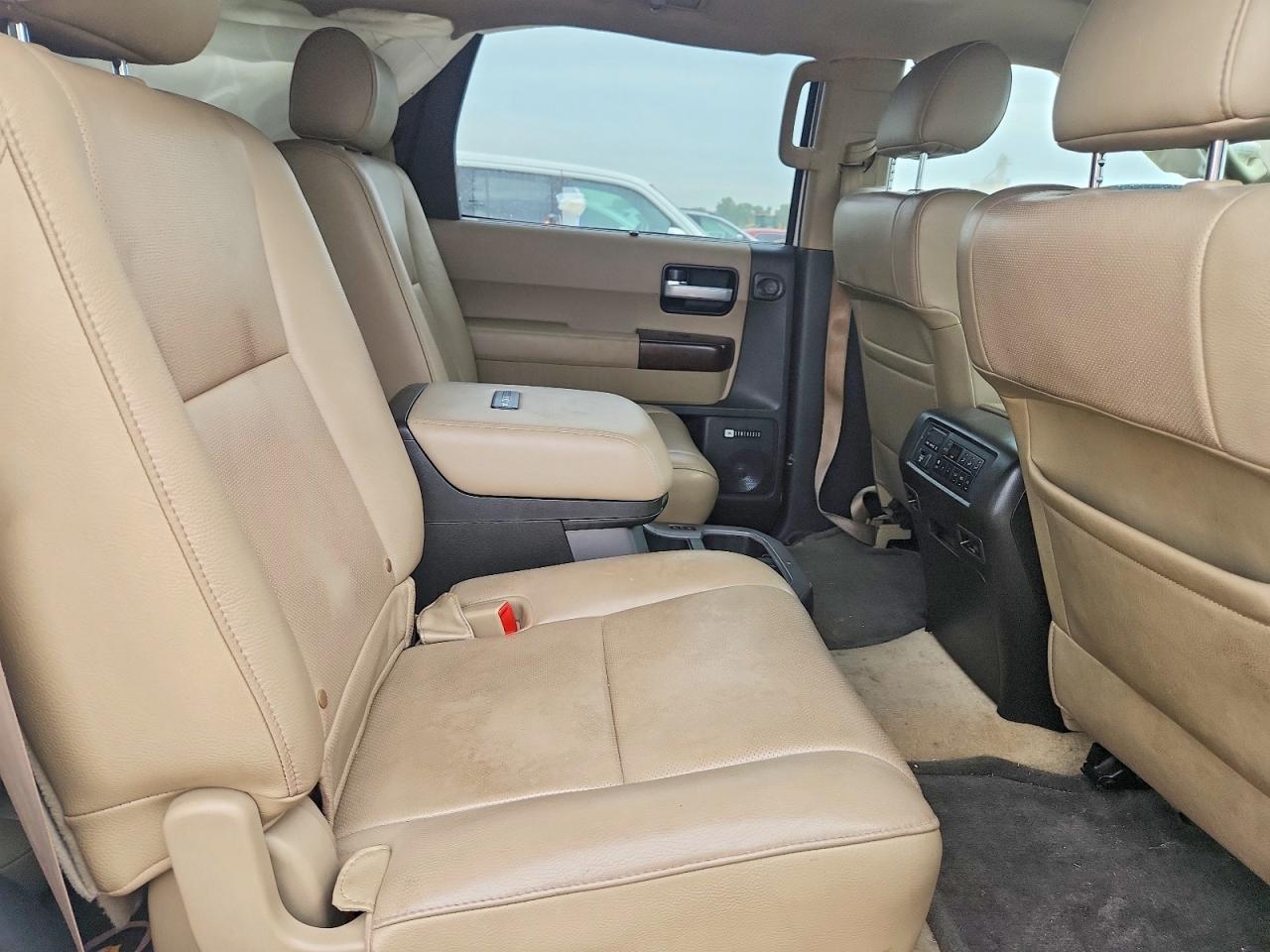 Toyota Sequoia Platinum