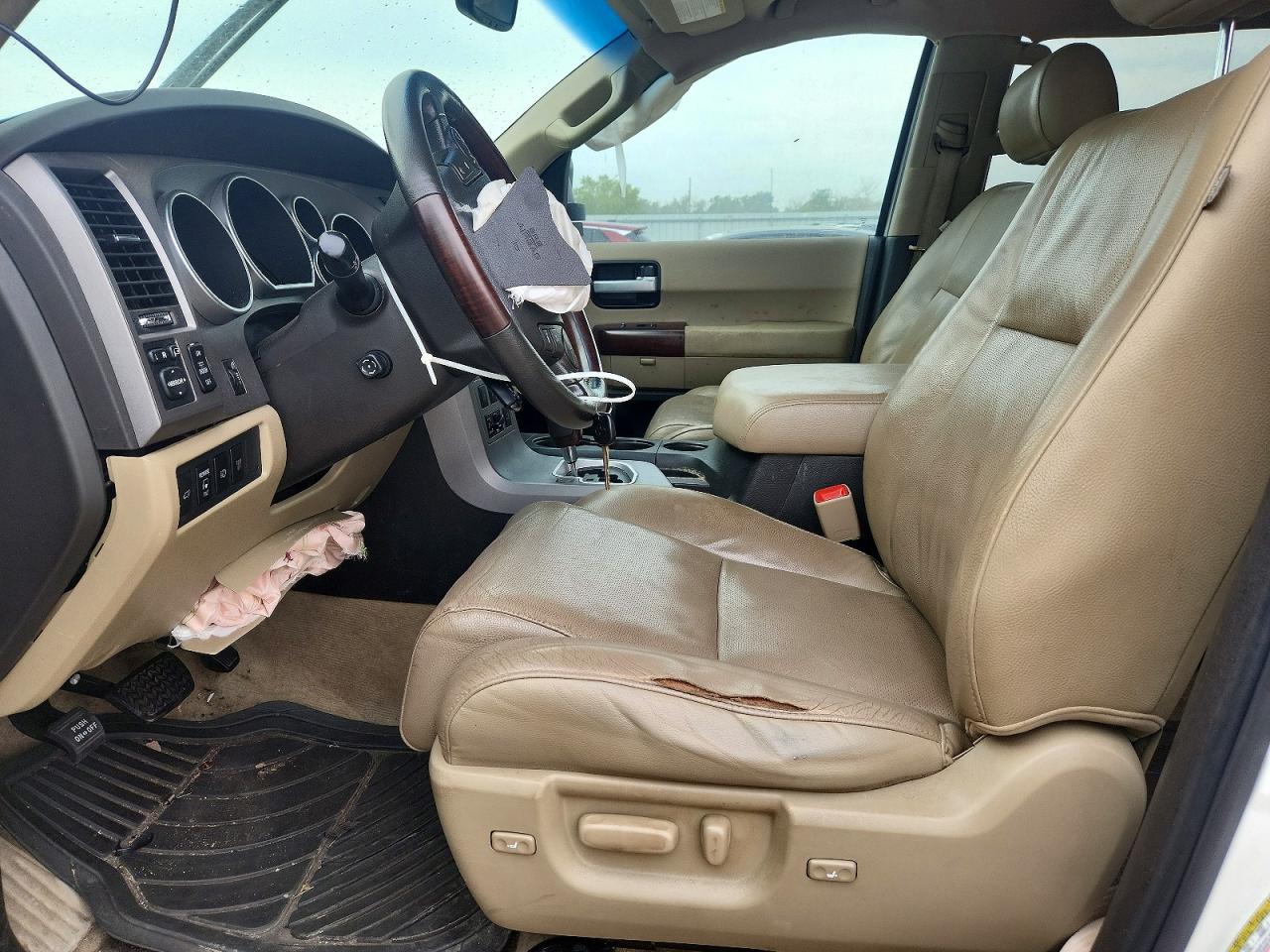 Toyota Sequoia Platinum