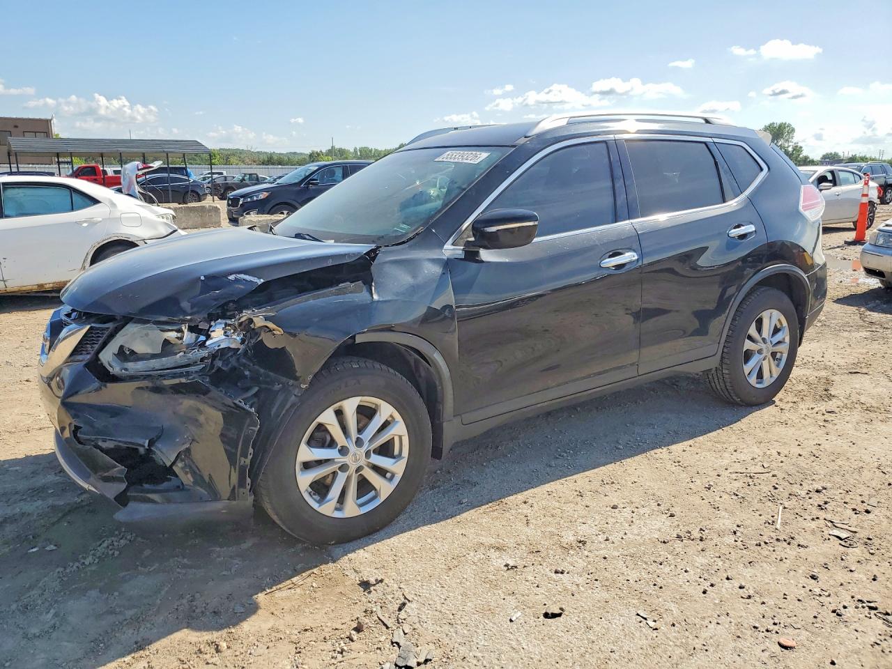 Salvage Nissan Rogue Image