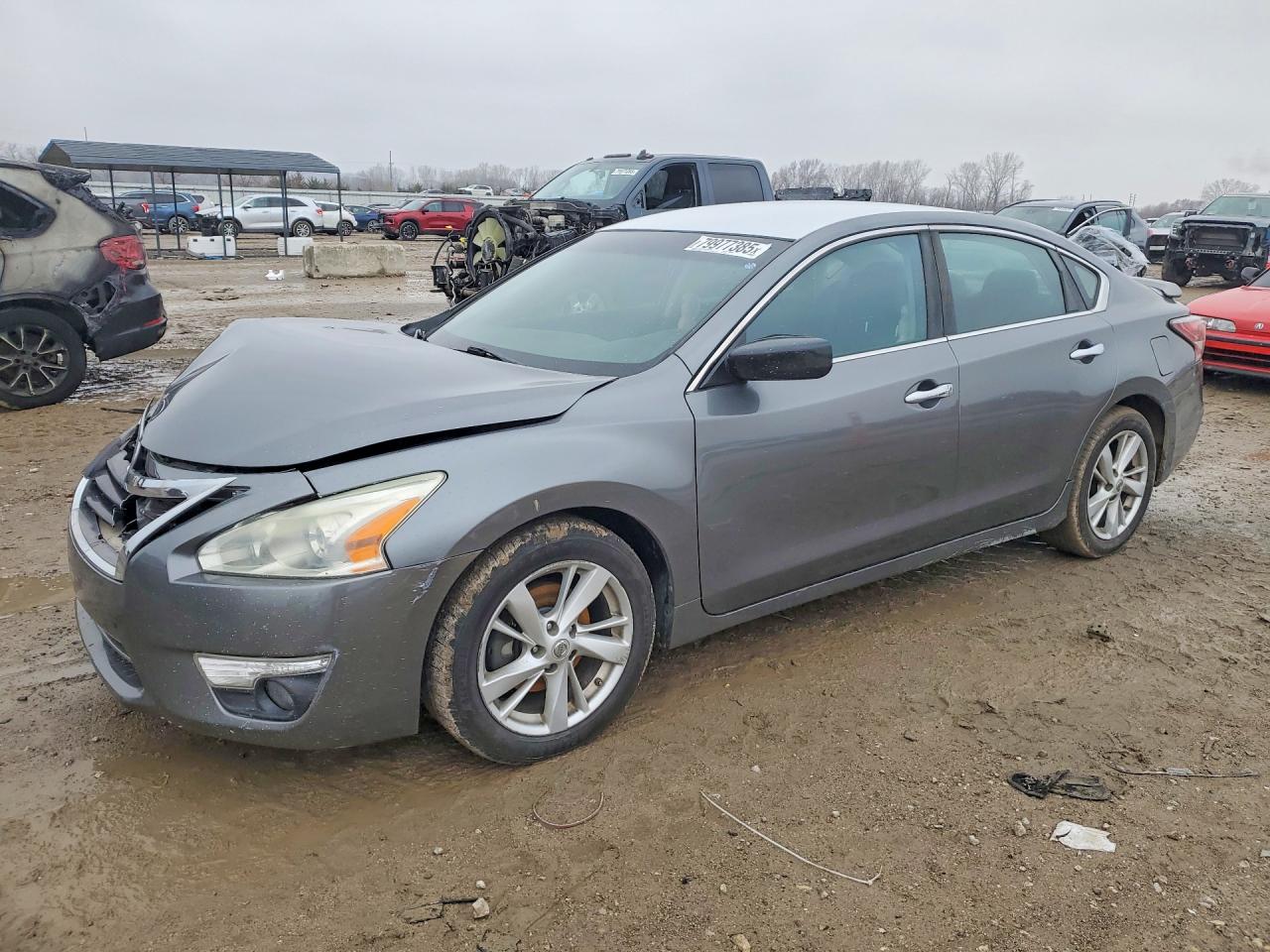 Salvage Nissan Altima Image