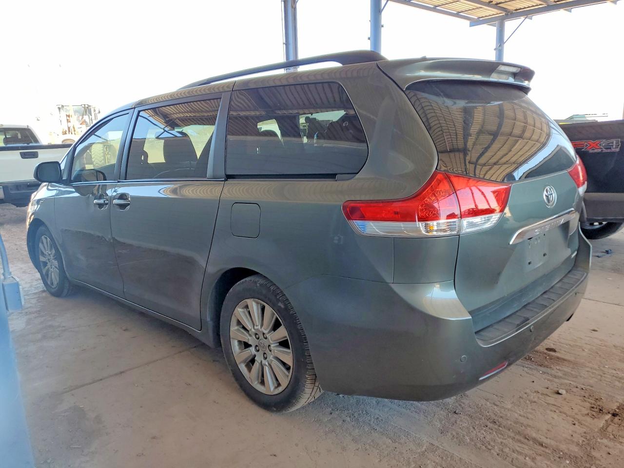 Toyota Sienna Limited 7-passenger