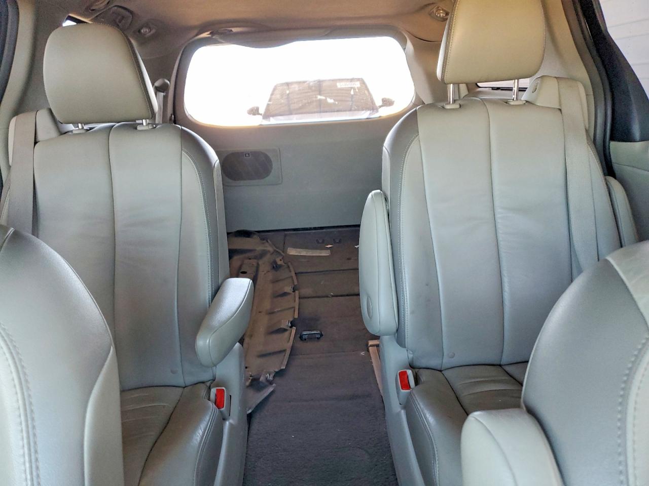 Toyota Sienna Limited 7-passenger
