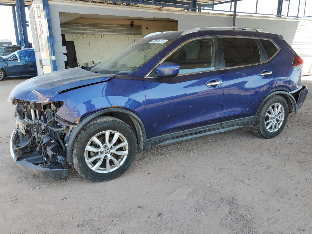 Salvage Nissan Rogue Image