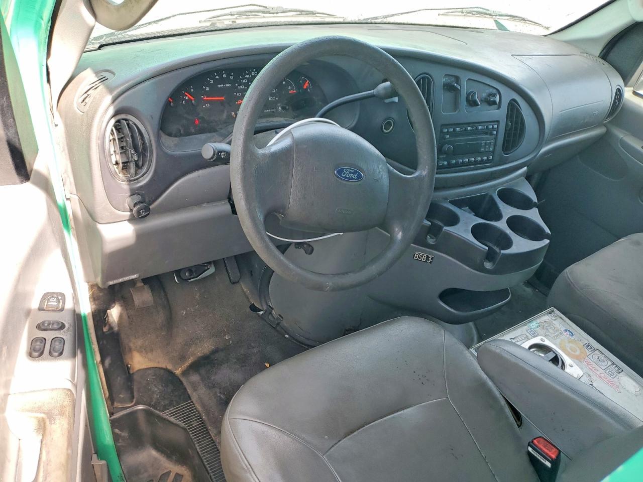 Ford Econoline E350 Super Duty Van