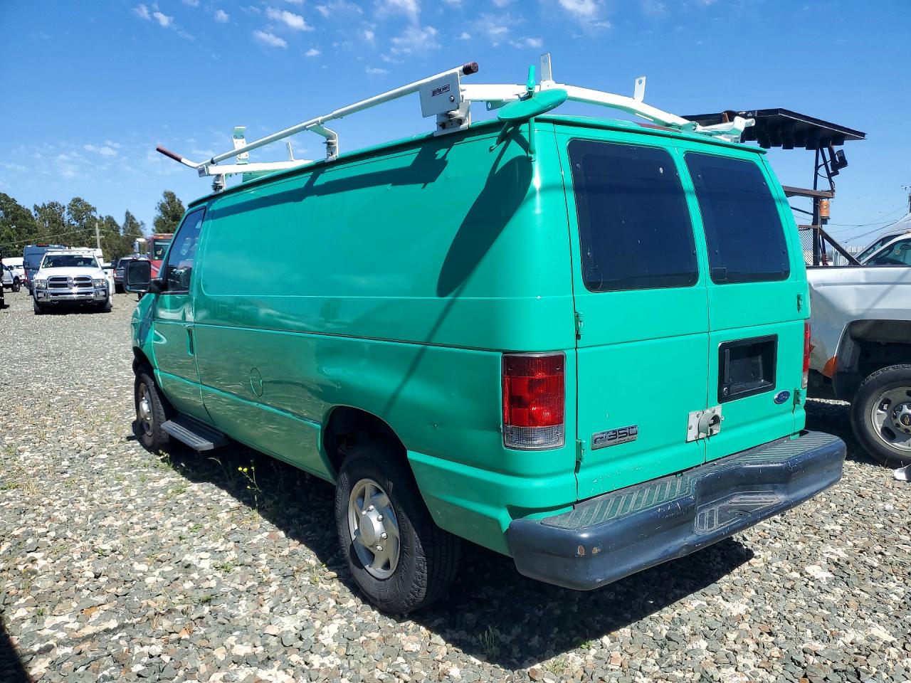 Ford Econoline E350 Super Duty Van