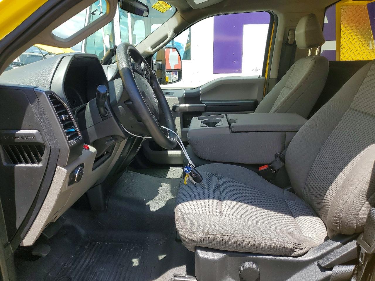 Ford F-550 Super Duty