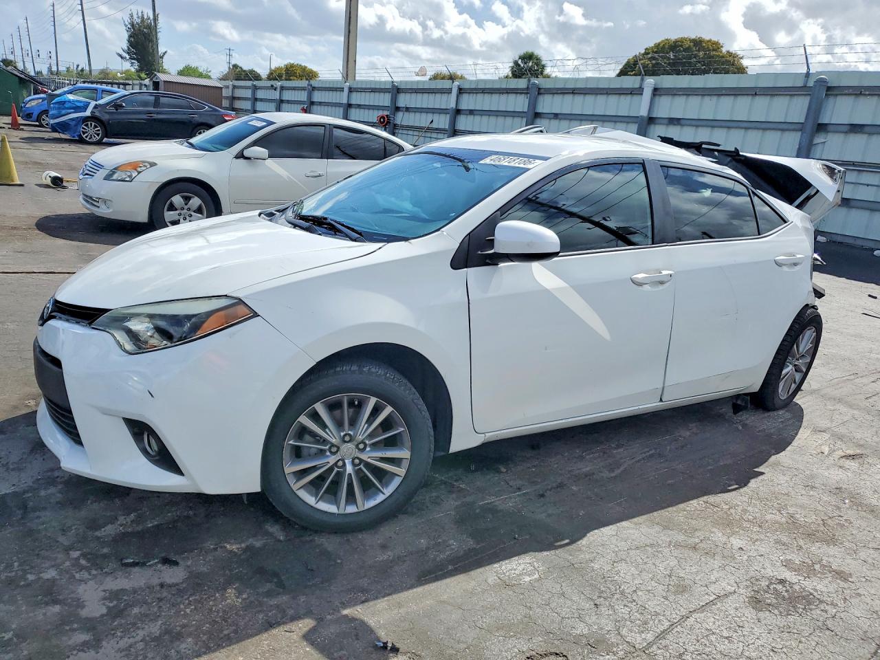 Salvage Toyota Corolla Image