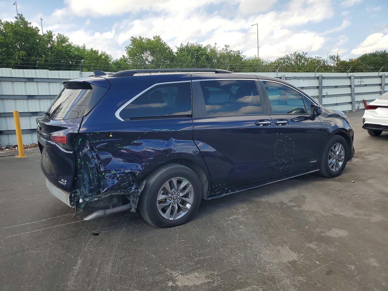Toyota Sienna Xle