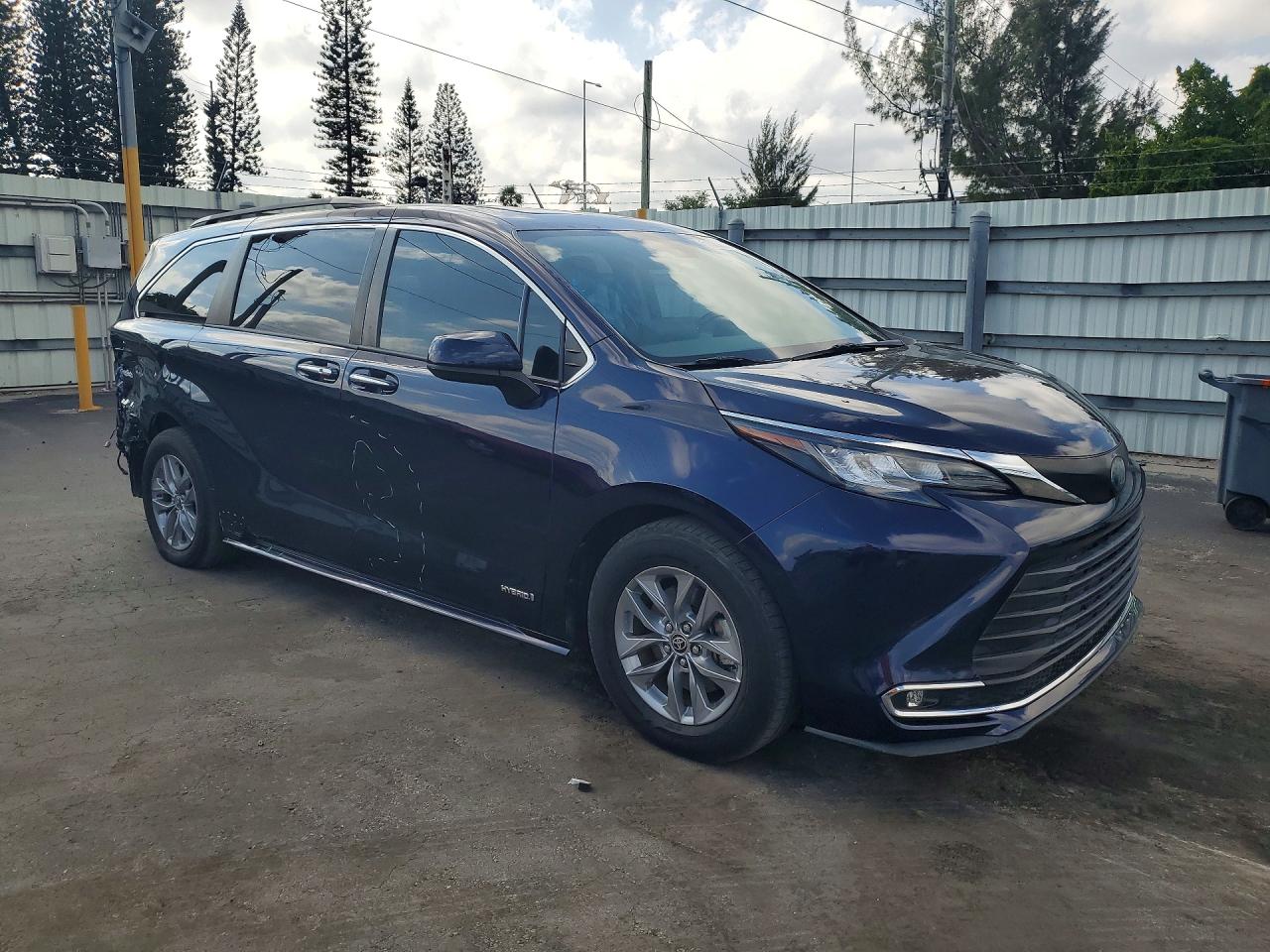 Toyota Sienna Xle