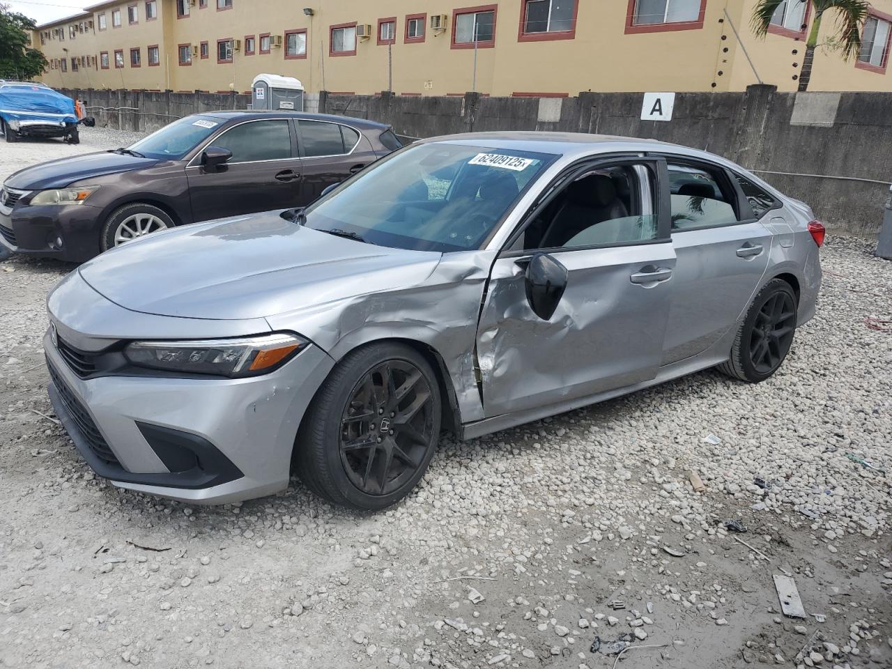 Salvage Honda Civic Image