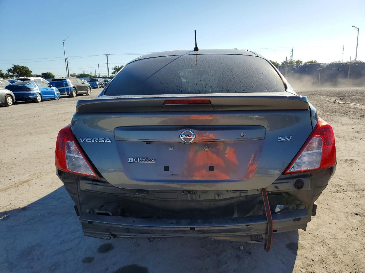 Nissan Versa Sv