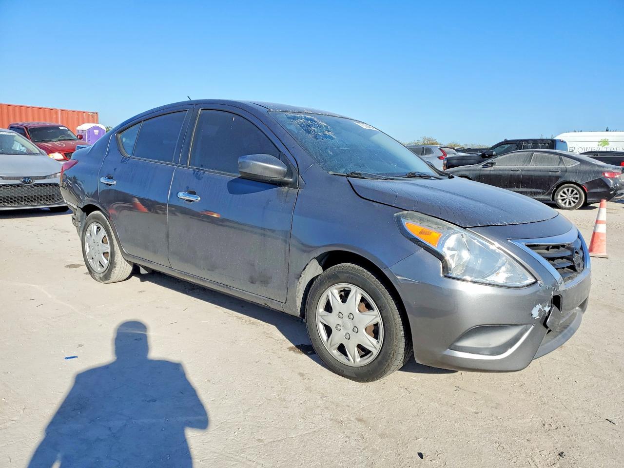 Nissan Versa Sv