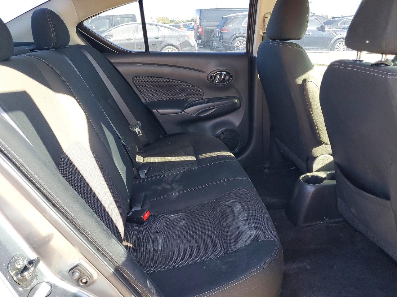 Nissan Versa Sv