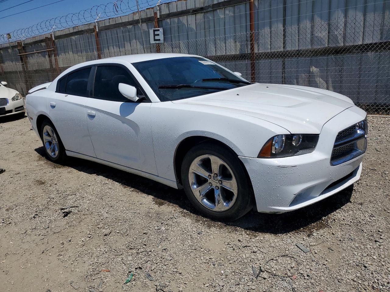 Dodge Charger Se