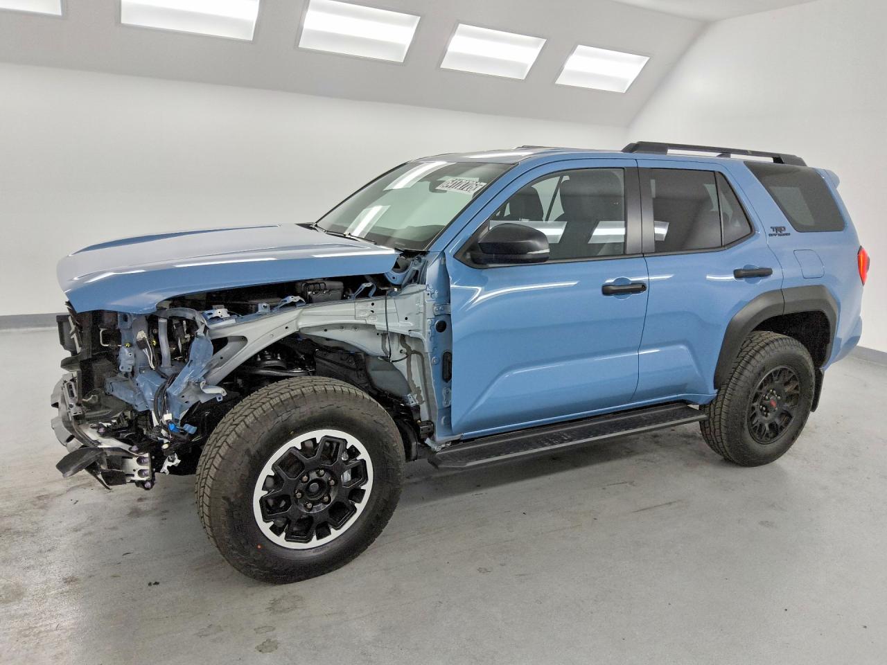 Salvage Toyota 4Runner Image