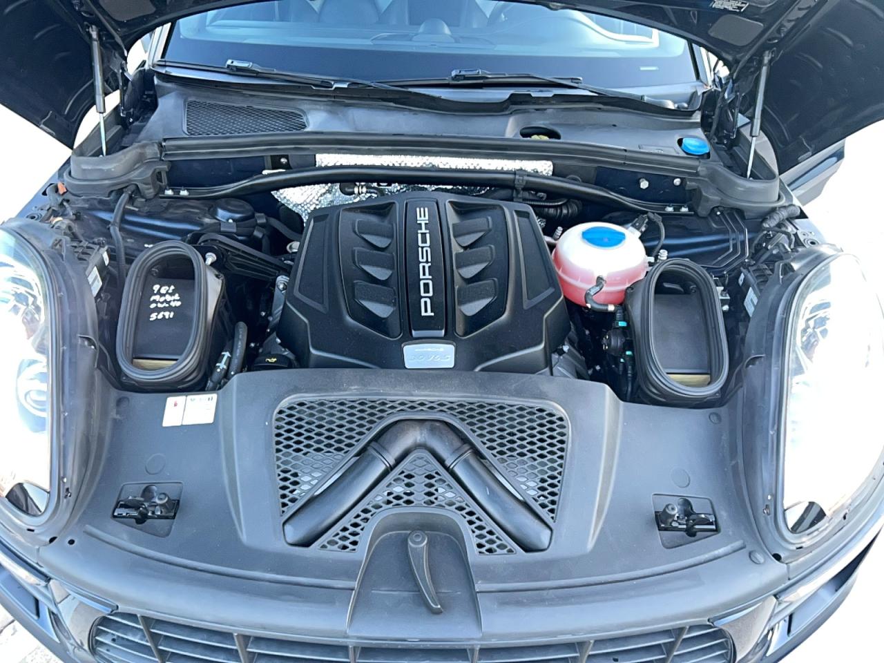 Porsche Macan S