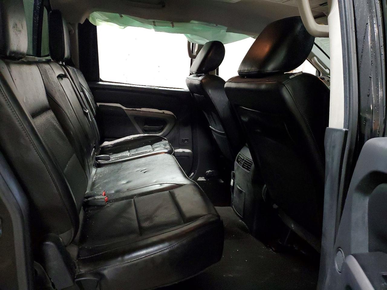 Nissan Titan S