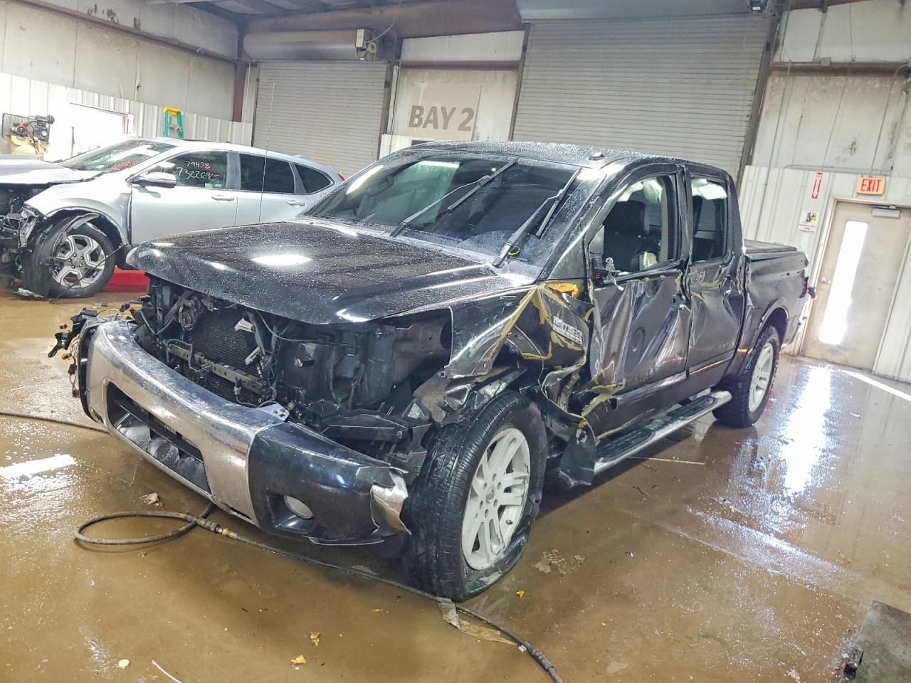 Salvage Nissan Titan Image