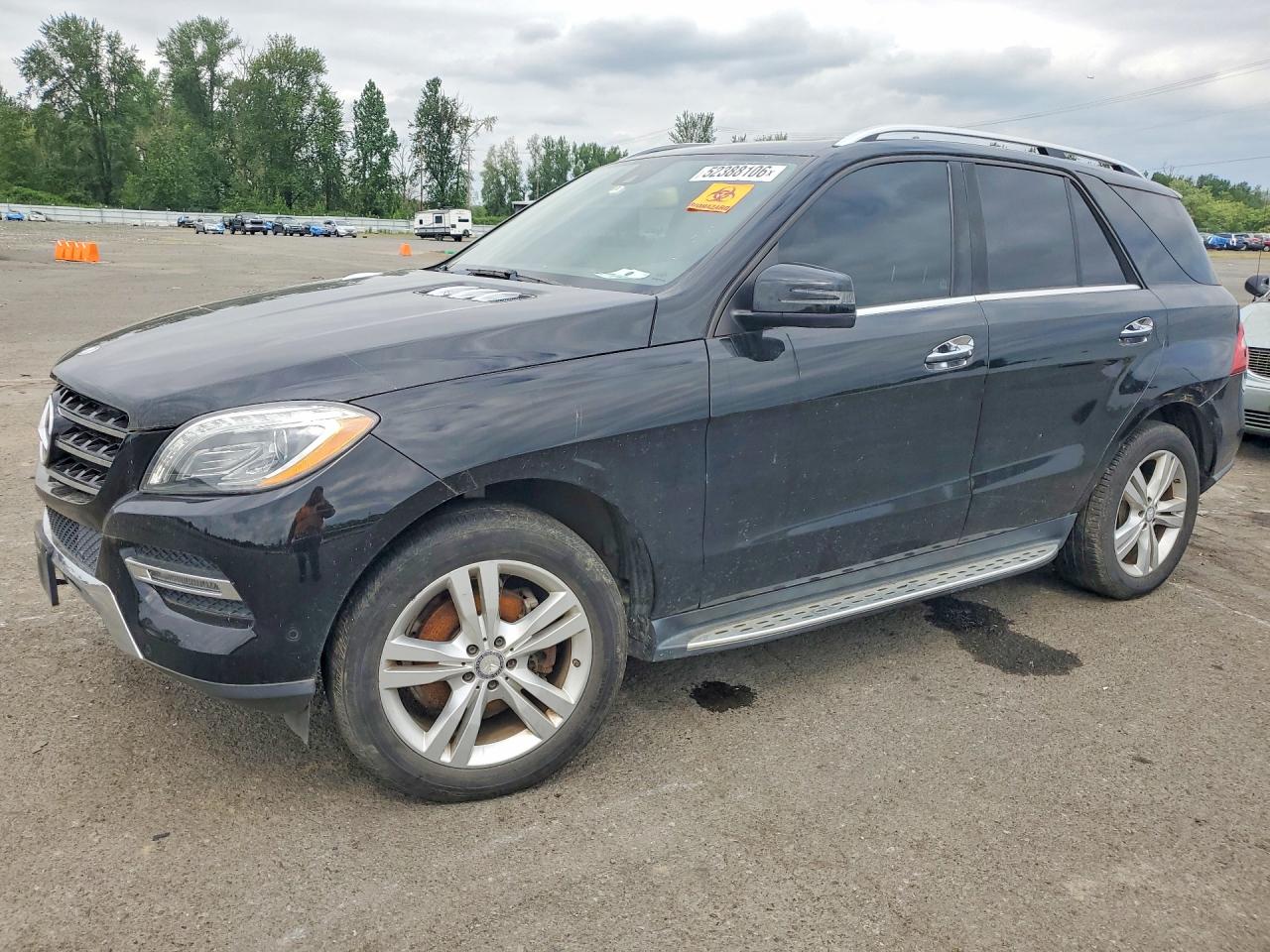 Salvage Mercedes-Benz M-Class Image