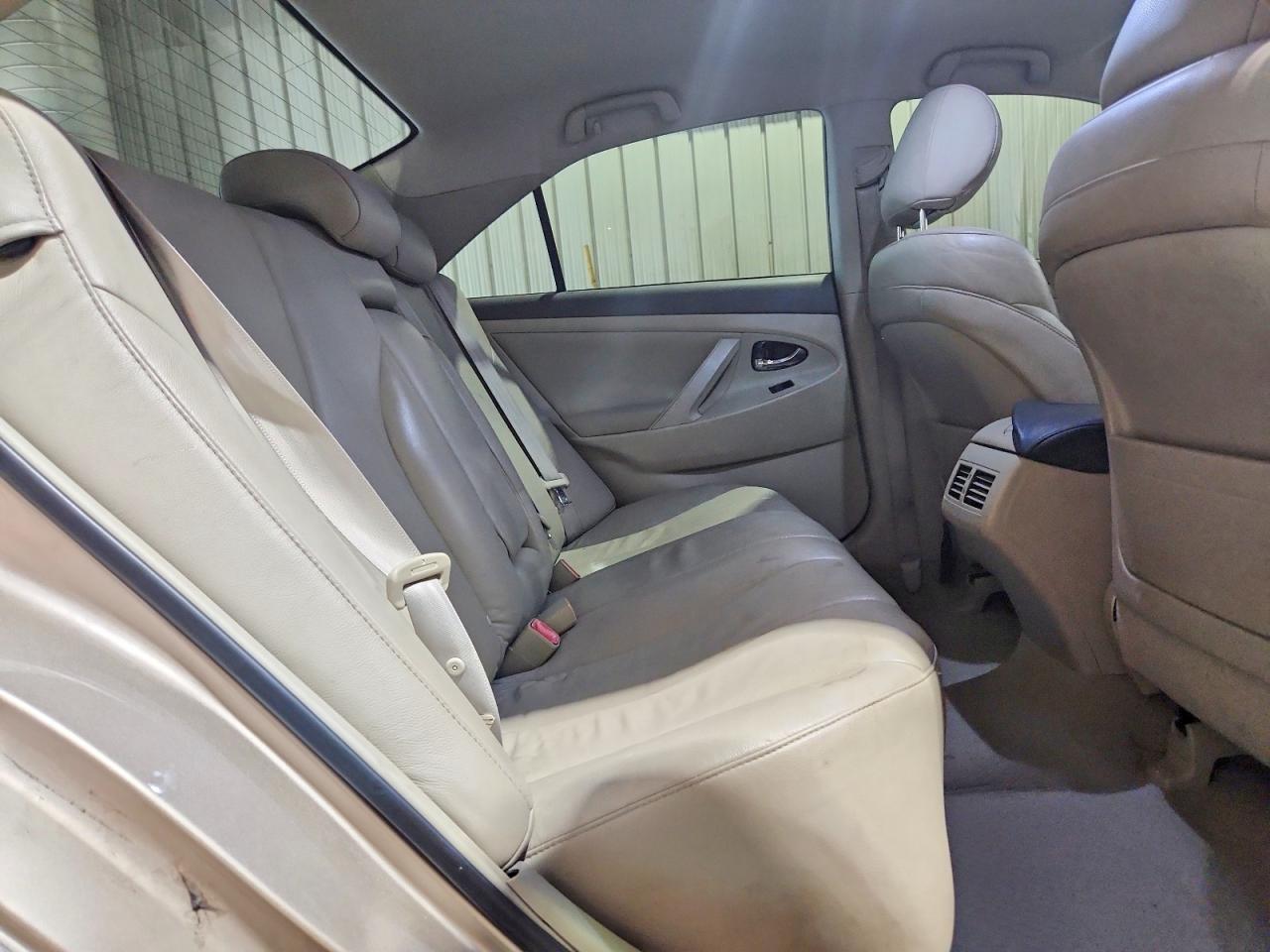 Toyota Camry Hybrid