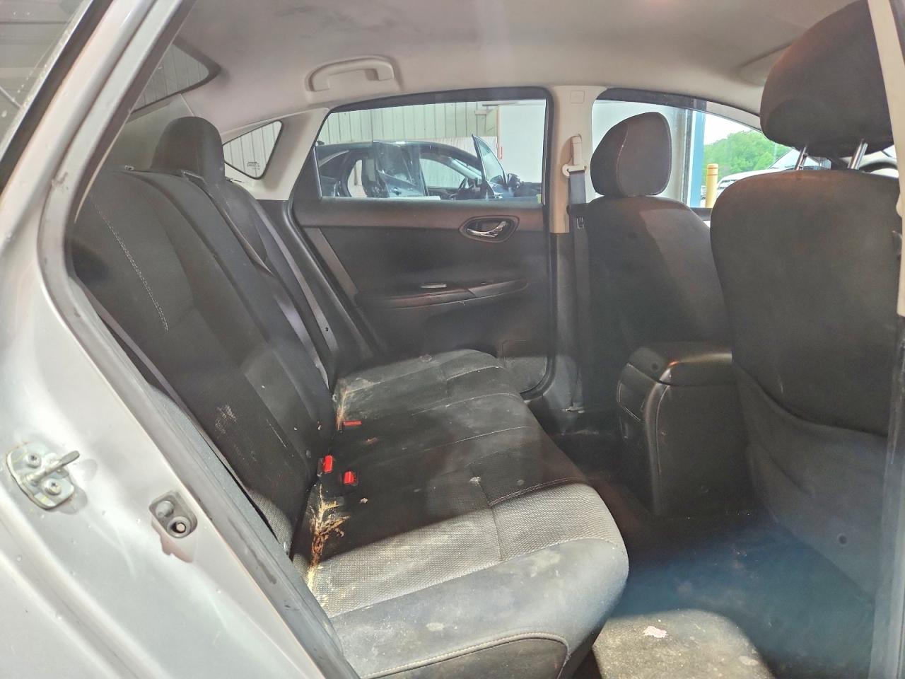 Nissan Sentra S