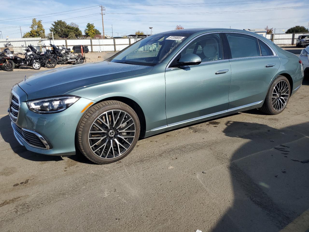 Salvage Mercedes-Benz S-Class Image