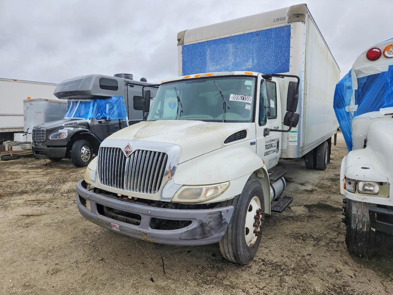 Salvage International 4300 4300 Image