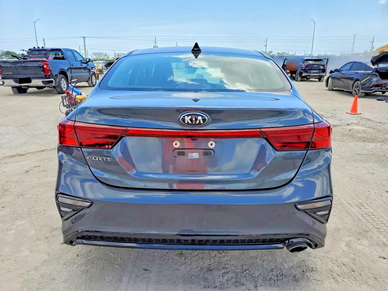 Kia Forte Lxs