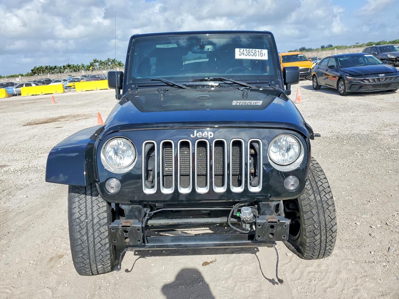 Jeep Wrangler Sahara