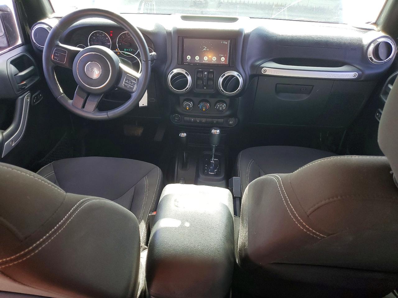 Jeep Wrangler Sahara